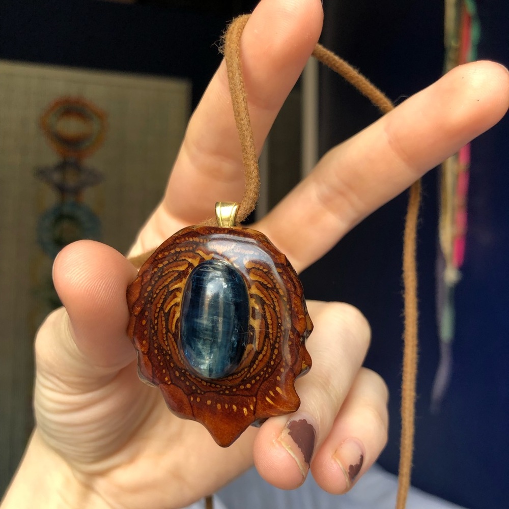 Blue Kyanite Third Eye Pinecone